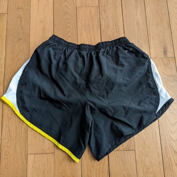 nike dri-fit livestrong lined active short girls size XL fits like womens xs - Picture 2 of 4